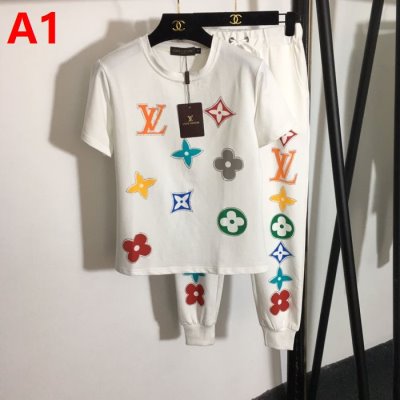 LOUIS VUITTON ルイヴィトン 半袖上下セット プレゼントに