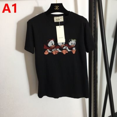 GUCCI グッチ 半袖Tシャツ 着心地が良い