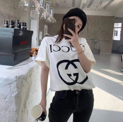 GUCCI グッチ 半袖Tシャツ 歩きやすさ抜群