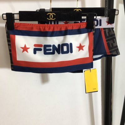 FENDI フェンデイ 半ズボン 上下セット 高級感演出