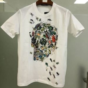 ジバンシー2年以上連続１位獲得 GIVENCHY 半袖Tシャツ おしゃれな人が持っている