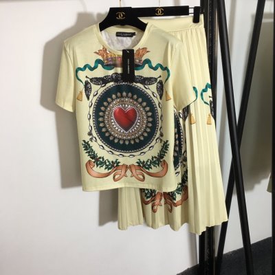 DOLCE＆GABBANA ドルチェ＆ガッバーナ 半袖上下セット 流行