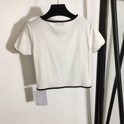 CHANEL シャネル 半袖Tシャツ 服一覧 モデル愛用