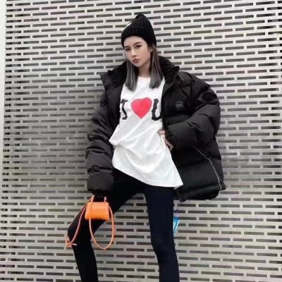 BALENCIAGAバレンシアガ 半袖Tシャツ 特集 春 ビジネス