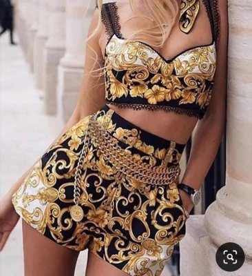VERSACE ヴェルサーチ 水着 気軽にオシャレ
