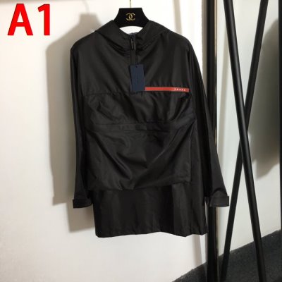 PRADA プラダ ジャケット、上着/パーカー ◆モデル愛用◆
