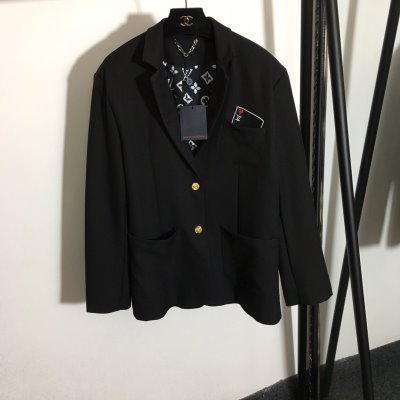 LOUIS VUITTON ルイヴィトン テーラードジャケット 魅力的