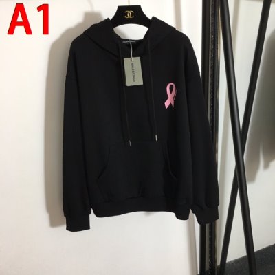 BALENCIAGAバレンシアガ ジャケット、上着/パーカー 大人のおしゃれに