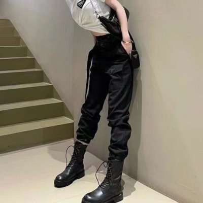 PRADA プラダ パンツ 首胸ロゴ