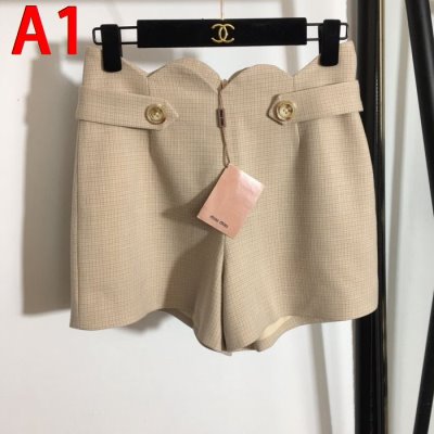 MIU MIU ミュウミュウ ショートパンツ 美品！