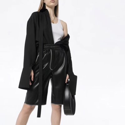 CELINE セリーヌ ショートパンツ 着回し力抜群