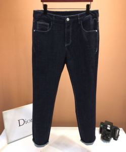 2020おすすめ人気 DIOR コピー ディオール ジーンズ メンズ おしゃれなデニム ブランド 新作コレクション 使い勝手 コーデ