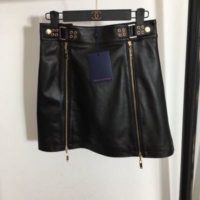 LOUIS VUITTON ルイヴィトン ハーフスカート 軽量