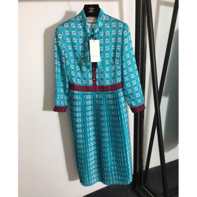 GUCCI グッチ ワンピース 保温性が高く手触りもよい