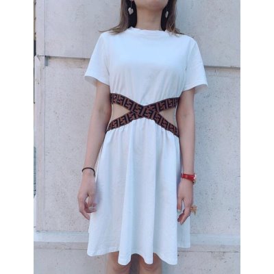 FENDI フェンデイ ワンピース 高級感溢れる