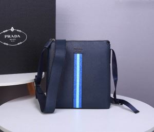 是非ともオススメしたい ショルダーバッグ プラダ使いやすい新品 PRADA