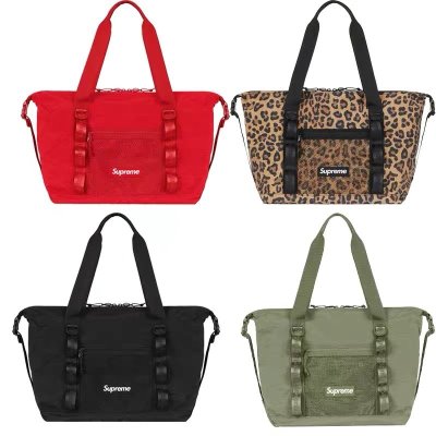 SUPREME シュプリーム 肩掛けバッグ