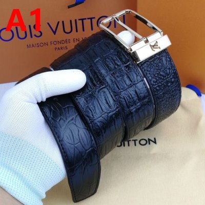 LOUIS VUITTONルイヴィトン 首胸ロゴ ベルト 