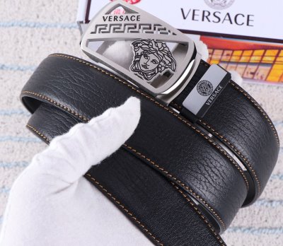 VERSACEヴェルサーチェ 歩きやすさ抜群 ベルト 