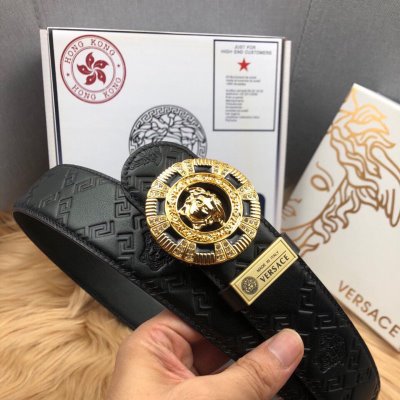 VERSACEヴェルサーチェ ふわふわ生地は肌触りのよい ベルト 