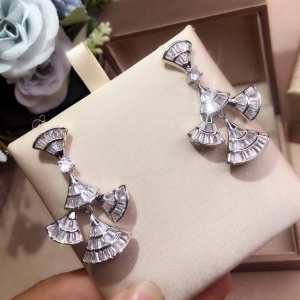 愛らしい春の新作 ブルガリ BVLGARI おしゃれに大人の必見 ピアス 2020年春夏コレクション