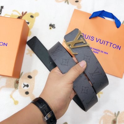 LOUIS VUITTONルイヴィトン 新作売切れ続出 ベルト 