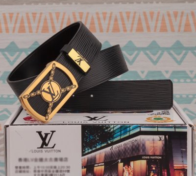 LOUIS VUITTONルイヴィトン 服一覧 モデル愛用 ベルト 