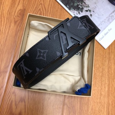 LOUIS VUITTONルイヴィトン 贈り物にも◎ ベルト 