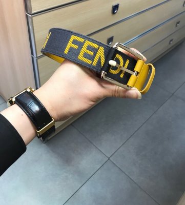 FENDIフェンデイ 最新商品即完売必至 ベルト 40MM
