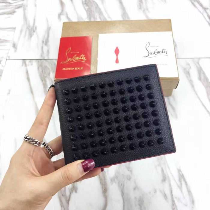2020秋冬超人気美品◆ クリスチャンルブタンChristian Louboutin 二つ折り財布