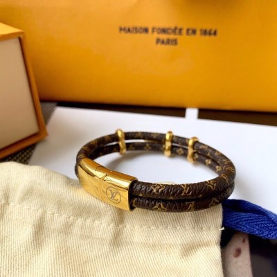 バングル LOUIS VUITTON ルイヴィトン 入手困難 バングル