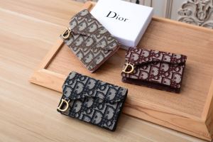 ディオール DIOR 【2020秋冬トレンド】押さえておきたい 3色可選 サイズのよさを感じる新作 財布ウォレット 秋にこれがはやりそう