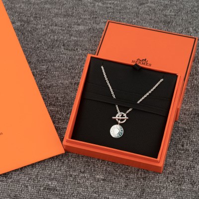 ネックレス HERMES エルメス 入手困難 ネックレス