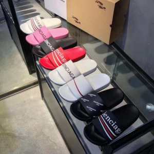 今期のトレンド定番アイテムサンダル 2020春夏のトレンド新商品 バレンシアガ BALENCIAGA 多色可選