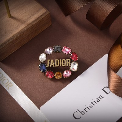 ブローチ DIOR ディオール 大注目国内完売数量限定 ブローチ