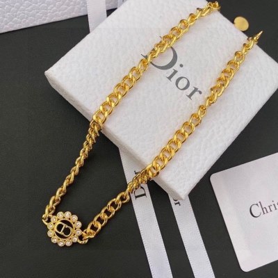 ネックレス DIOR ディオール 激レア 入手困難 ネックレス