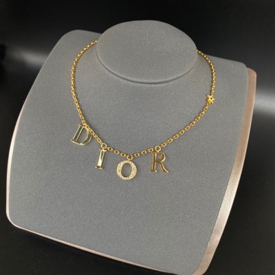 ネックレス DIOR ディオール 今年も人気 ネックレス