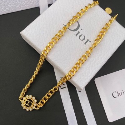 ネックレス DIOR ディオール 人気話題 ネックレス