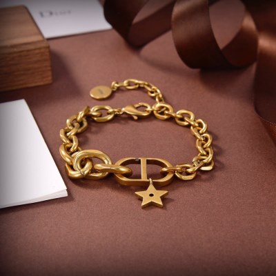 ネックレス DIOR ディオール 抜群の雰囲気が作れる! ネックレス
