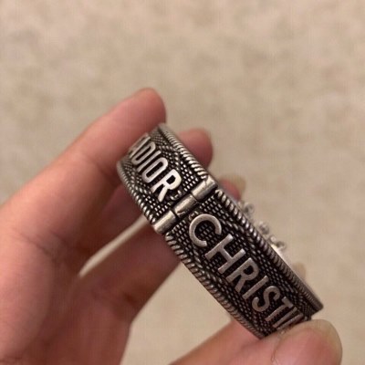 バングル DIOR ディオール 最新商品即完売必至 バングル