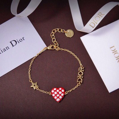 ブレスレット DIOR ディオール 足下注目してくれる ブレスレット
