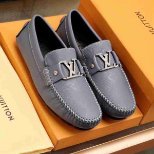 2色可選 スニーカー エレガントな雰囲気 ルイ ヴィトン おしゃれな人が持っている LOUIS VUITTON
