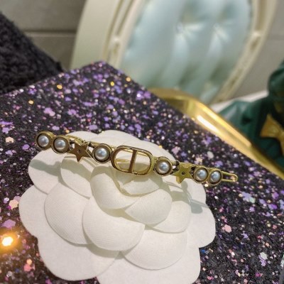 髪飾り DIOR ディオール 日本即完売予想 髪飾り