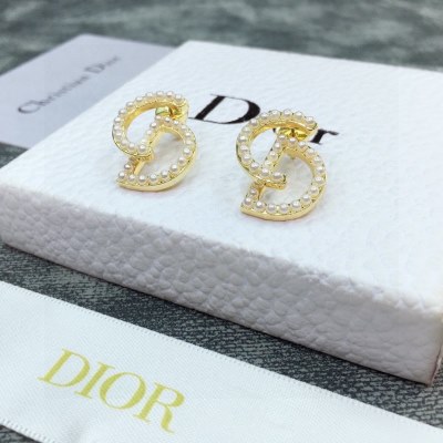 ピアス DIOR ディオール 販売店舗限定モデル ピアス