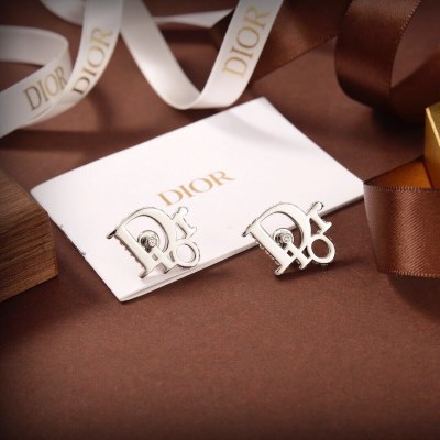 ピアス DIOR ディオール 人気確定 ピアス