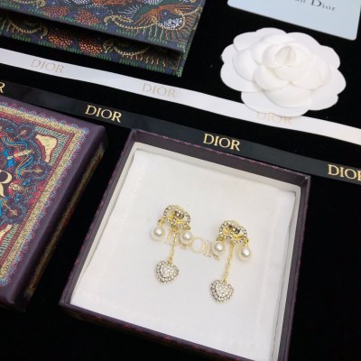ピアス DIOR ディオール 特選新作 ピアス