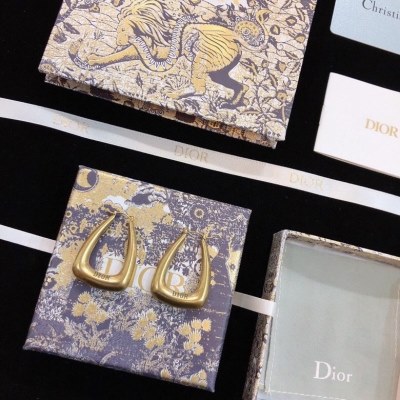 ピアス DIOR ディオール 人気確定 ピアス