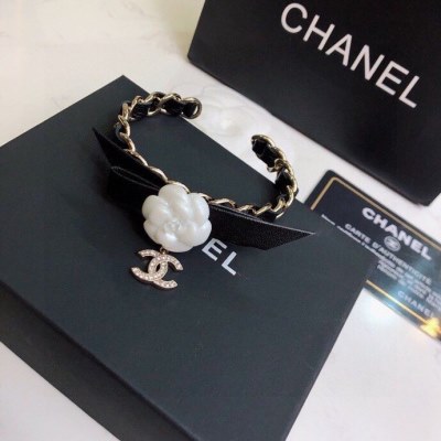 バングル CHANEL シャネル 足下注目してくれる バングル