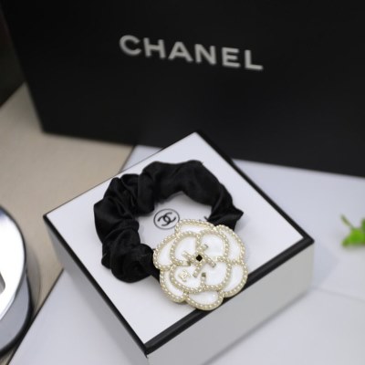 髪飾り CHANEL シャネル 今年も人気 髪飾り