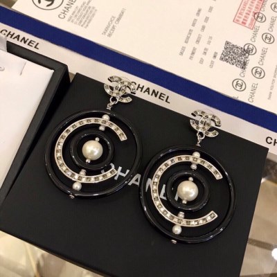イヤリング CHANEL シャネル 今年も人気 イヤリング